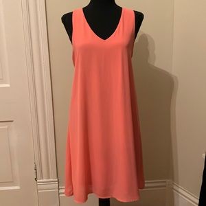 YA Peach Lined V-Neck Dress/Open Back w/lace detail. SZ SM EUC